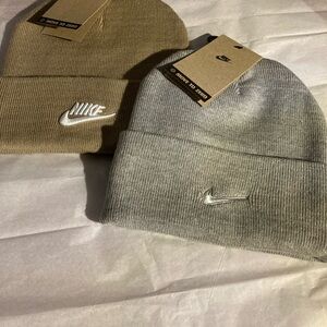 Nike Tan and Gray beanie set